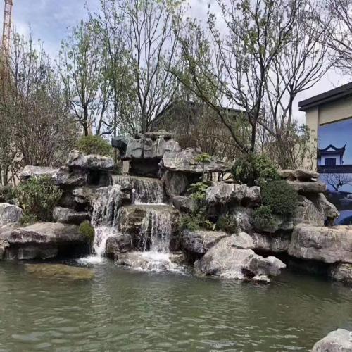 精于假山制作