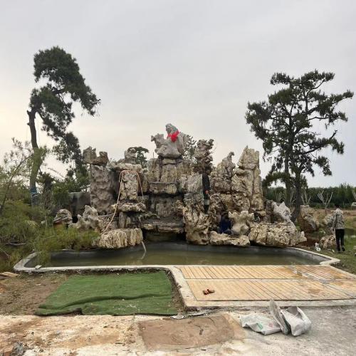 精于假山制作